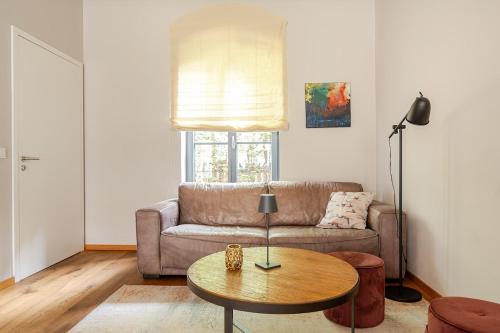 Gallery image of Gutshof am See - 2 Etagen Loft - stadt- & naturnah in Gieslenberg