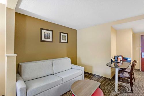 Istumisnurk majutusasutuses Comfort Inn & Suites Carneys Point