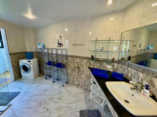 O baie la Long Beach Oceanview IL Villas Koh Lanta