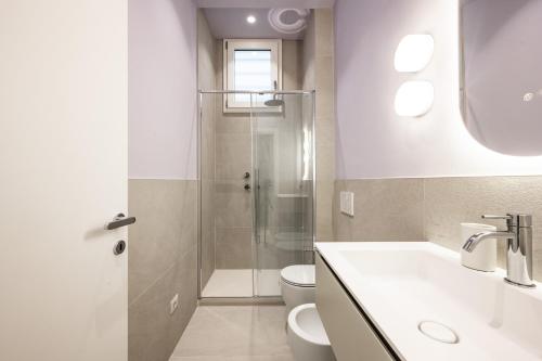 Design and Silence - Wide renovated apartment 2 stops from centrale photo 19