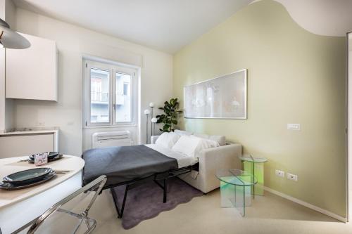 Design and Silence - Wide renovated apartment 2 stops from centrale photo 24