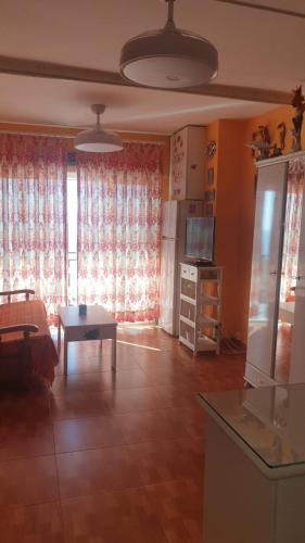 Fuengirola center beachfront Yate