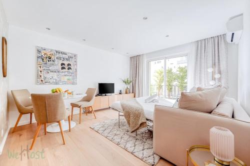 Beautiful apartment close to beaches and palaces