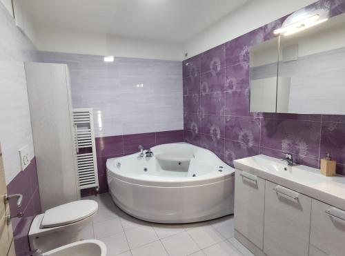 Ένα μπάνιο στο Casa Elisa apartment