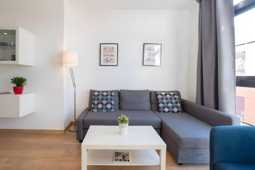 Quiet, bright and central apartment