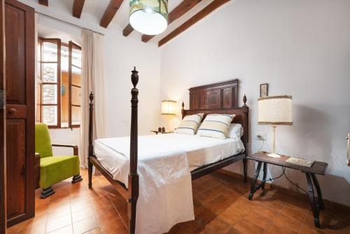 Ένα ή περισσότερα κρεβάτια σε δωμάτιο στο Your Island Villas Sa Posada