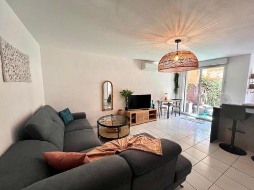 Le Ernest - Parking inclus, jardin privé et piscine