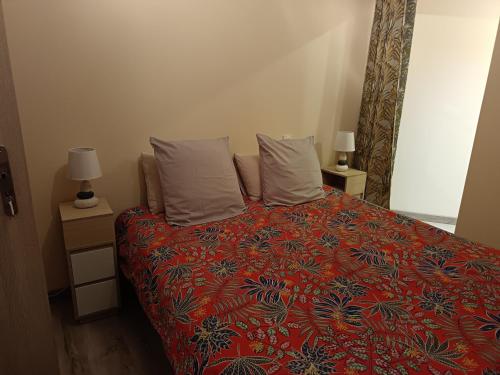 Postel nebo postele na pokoji v ubytování Chambre et table d'hôtes La Meule