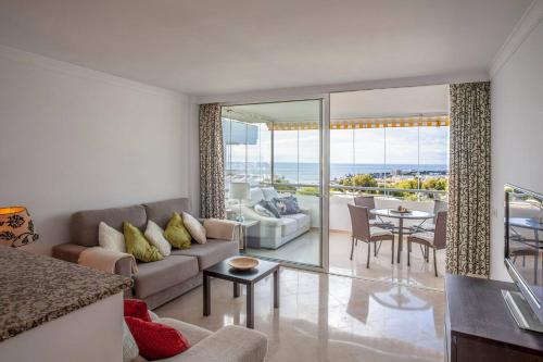 Stunning ocean view apartment