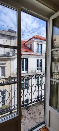 Suite in Cozy Apartment in Chiado in Shared House