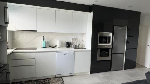 Kuchyň nebo kuchyňský kout v ubytování Wohnung in Hanau