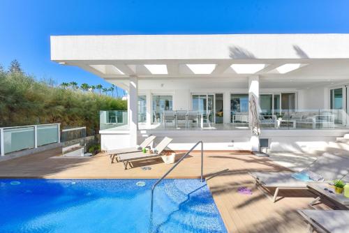 Oasis Serenity by VillaGranCanaria