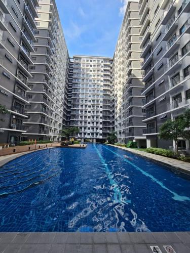 Piscina di 2 Bedroom Mall of Asia and Airport o nelle vicinanze