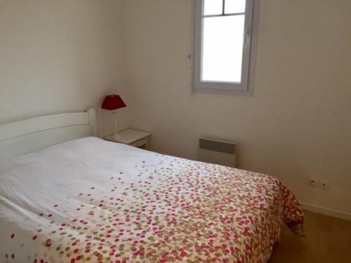 Photo de la galerie de l'établissement Bel appartement 2 chambres à 100m de la plage avec terrasse et parking, idéal pour familles - FR-1-236-121, à Cucq