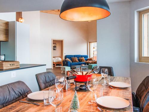 Apartment Bike & Ski 301 by Interhome