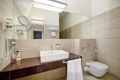 Buda Castle Hotel Budapestにあるバスルーム
