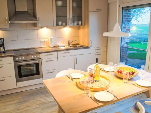 Η κουζίνα ή μικρή κουζίνα στο Holiday Home Backbord by Interhome