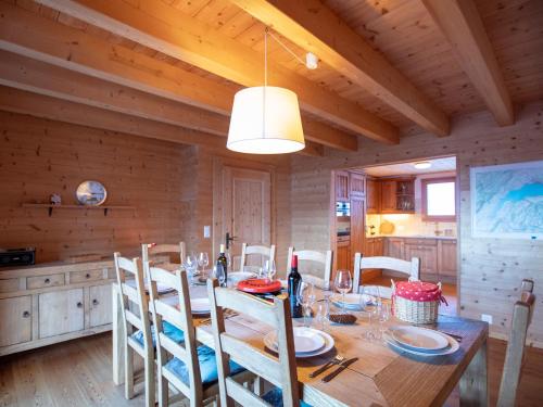 Fotografie z fotogalerie ubytování Chalet Chalet Casablanca by Interhome v destinaci Gryon