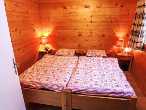 Postel nebo postele na pokoji v ubytování Apartment Alpa by Interhome