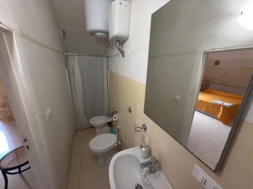 Bilik mandi di Residenza Storica PARCO LANOCE
