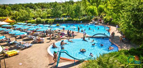 Bazén v ubytování Garden Village San Marino nebo v jeho okolí