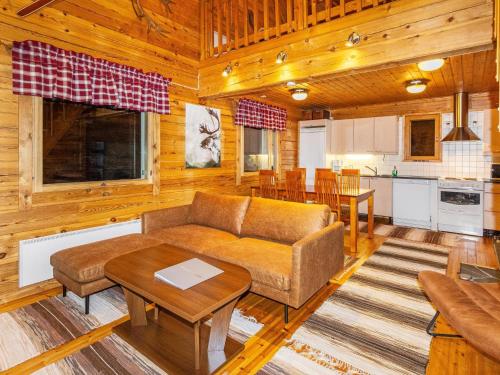 Kuchyň nebo kuchyňský kout v ubytování Holiday Home Villa kunteus by Interhome