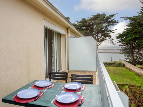 Apartment Les Tilleuls-1 by Interhome