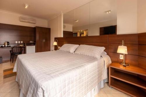 Ένα ή περισσότερα κρεβάτια σε δωμάτιο στο Hotel Bahamas