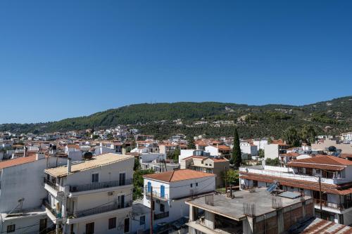 Φωτογραφία από το άλμπουμ του Skia, Premium Key Collection στη Σκιάθο Πόλη