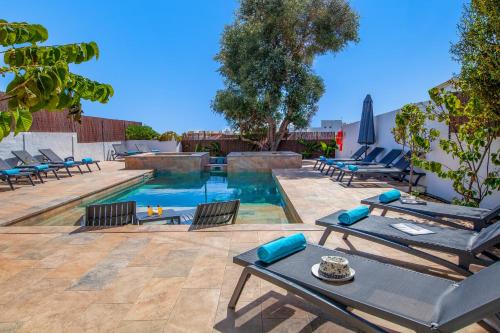 Villa Palancar - Moradia com piscina aquecível e 2 jacuzzis - Albufeira