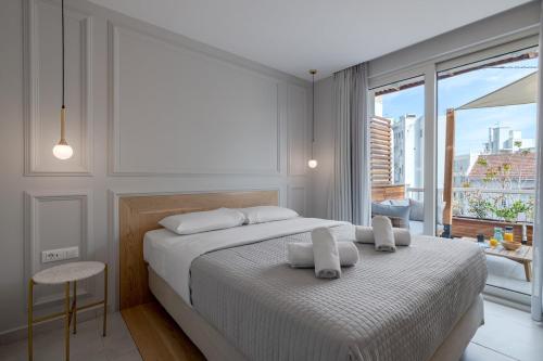 Aphrodite - Luxenia Suites