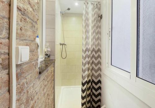 Kúpeľňa v ubytovaní Great apartment in Sagrada Familia with Balcony