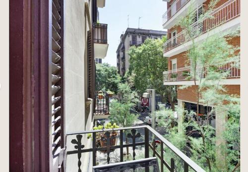 Great apartment in Sagrada Familia with Balcony
