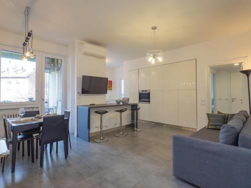 San Siro - Modern & Stylish 3 BR with 2 balconies Lotto MM1-MM5 by Rentopolis