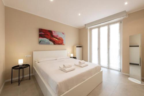 Bright Apt 2 Bedrooms and 2 Bathrooms - B Home