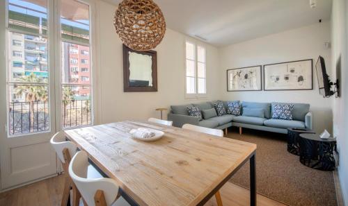 Apartamento de cuatro dormitorios en Carrer Diputació