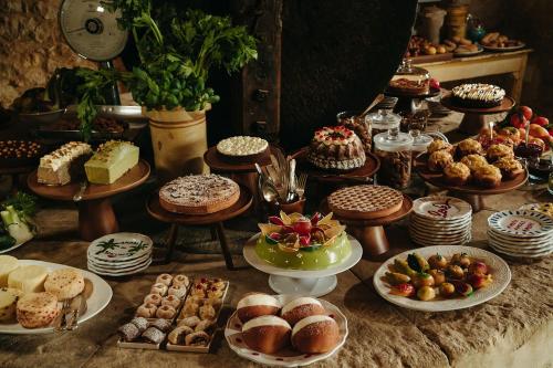 Đồ ăn tại/gần resort