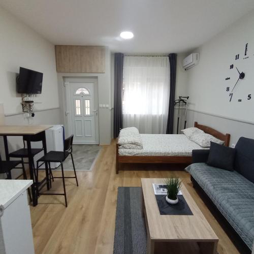 TV a/nebo společenská místnost v ubytování BAN apartmani