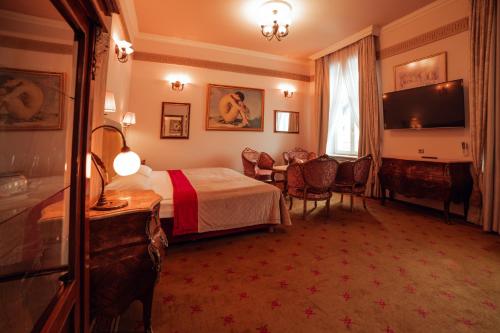 Μια τηλεόραση ή/και κέντρο ψυχαγωγίας στο Hotel Ambasada Bolesławiec