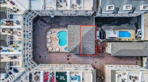 Φωτογραφία από το άλμπουμ του Poolside Getaway on Beach Block! σε Seaside Heights