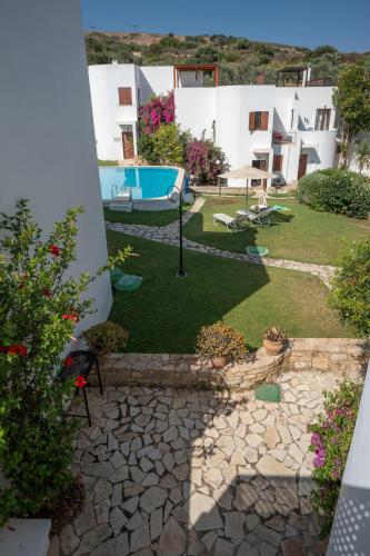 Plakoti Apartment 5, shared pool and amazing view