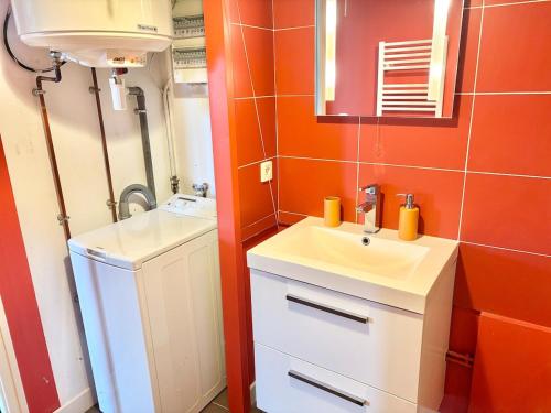 Salle de bains dans l'établissement Le Fouquet - T3 Duplex Panorama d'Exception sur la Mayenne
