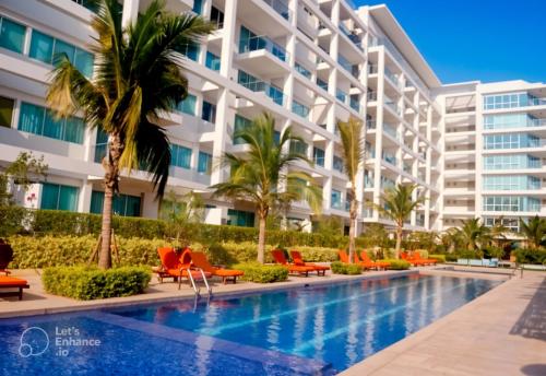 Swimmingpoolen hos eller tæt på Ocean Luxe Morros