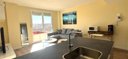 23 DOWN TOWN IN METRO IN 5 Station straigh WIFI AC