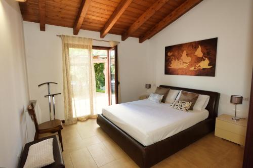 Ένα ή περισσότερα κρεβάτια σε δωμάτιο στο Countryside villa with pool