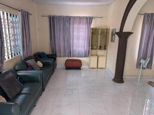 Un lugar para sentarse en ISA guests house