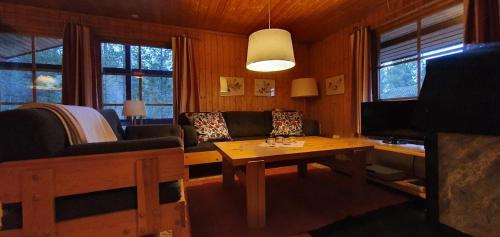 Imagem da galeria de Sauna | Wi-Fi | Terrace | Wood stove | Cable TV em Lofsdalen