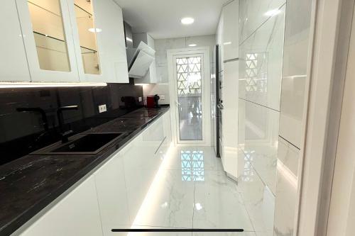 Kúpeľňa v ubytovaní MI CAPRICHO B12 -Luxury Beachfront Apartment- Costa del Sol