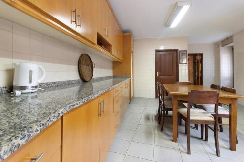 Kuchyň nebo kuchyňský kout v ubytování Quinta Da Ataíde