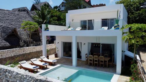 Beachfront Alma Villa with Private Pool ZanzibarHouses